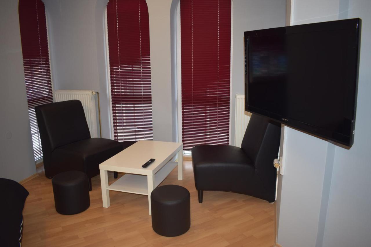 Klara'S Apartment Ниш Экстерьер фото