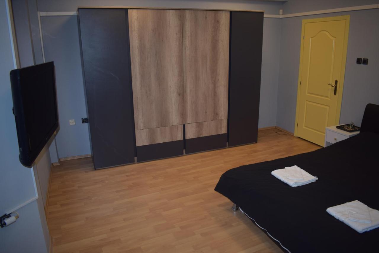 Klara'S Apartment Ниш Экстерьер фото